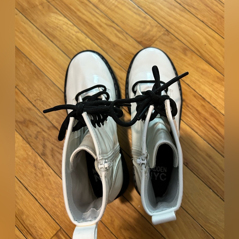White and Black Lace-Up Boots - Picture 4 of 5